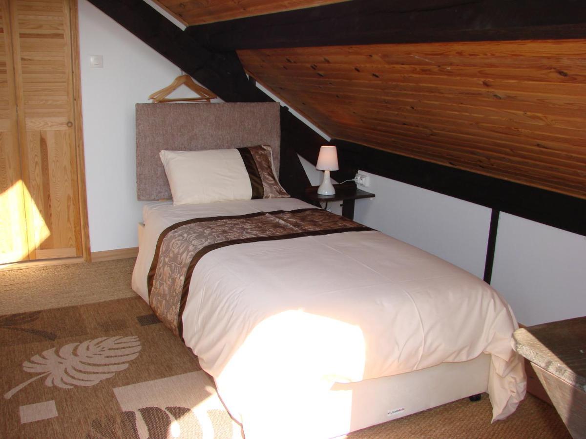 Bed and Breakfast La Blanche Roche Sourdeval Екстер'єр фото