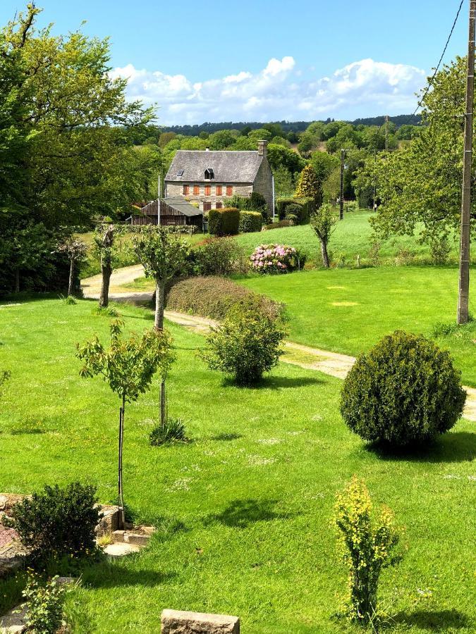 Bed and Breakfast La Blanche Roche Sourdeval Екстер'єр фото