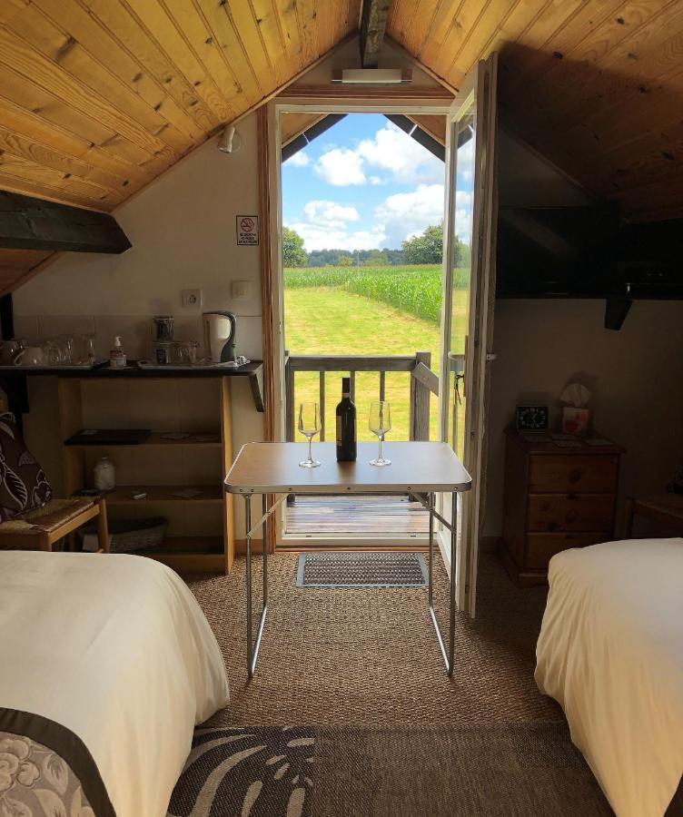 Bed and Breakfast La Blanche Roche Sourdeval Екстер'єр фото